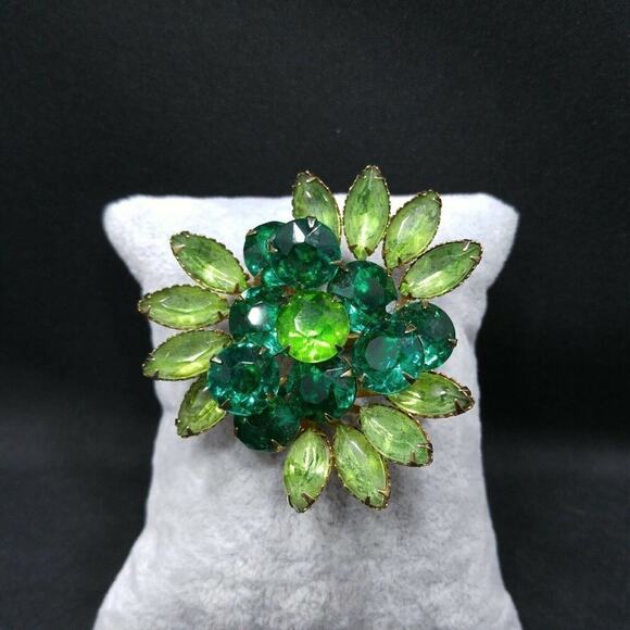 Vintage Green Rhinestone Brooch, 3D Flower, Riveted Prong Set, 1950s, 2 1/8" In - Picture 6 of 10